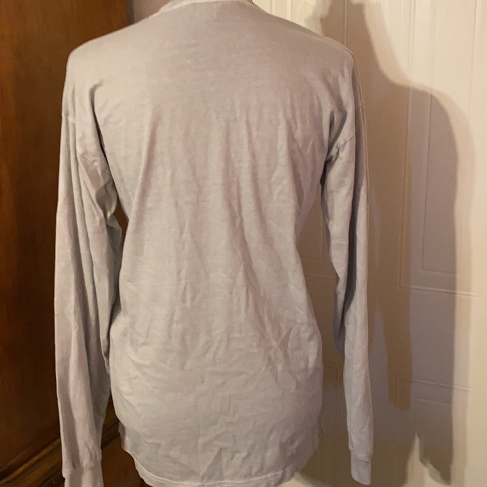 VS PINK LONG SLEEVE - Picture 4 of 5